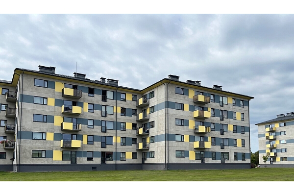 REHAU SYNEGO logi mājās Valmierā. Ražotājs, Windows Factory