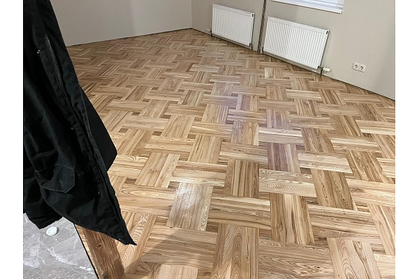 Parketa dēļa tonēšana un eļļošana