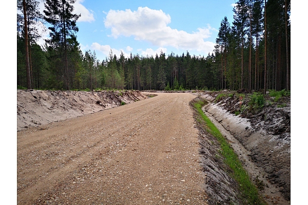 Grants ceļu izbūve