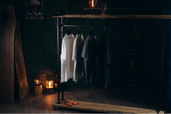 industriālā stila mēbeles