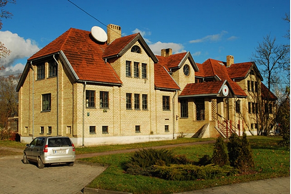 Privātmājas rekonstrukcija ar klasisku arhitektūru – Arhitekte Zaiga