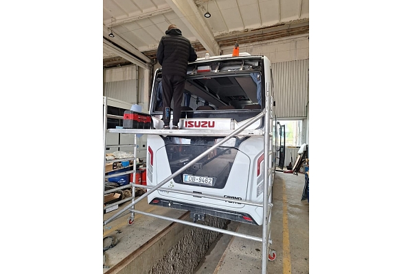 Autobusa stikla maiņa