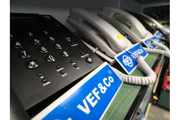Telefoni