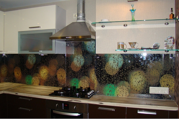 Virtuves stikla panelis ar fotoplēvi “Burbuļi”