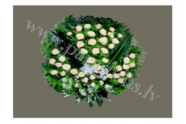 Ziediem bagātīgi sēru vainagi