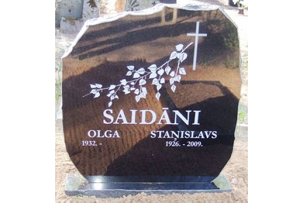 Akmens apstrāde, kapu pieminekļi, kapakmeņi