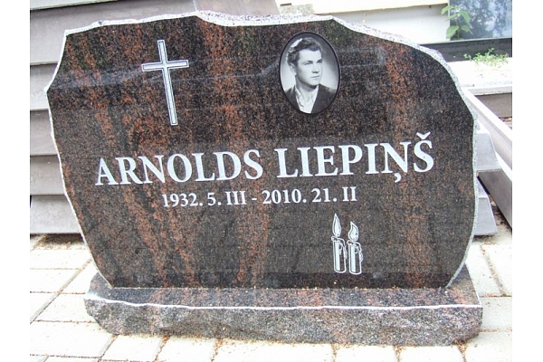 Akmens apstrāde, kapu pieminekļi, kapakmeņi