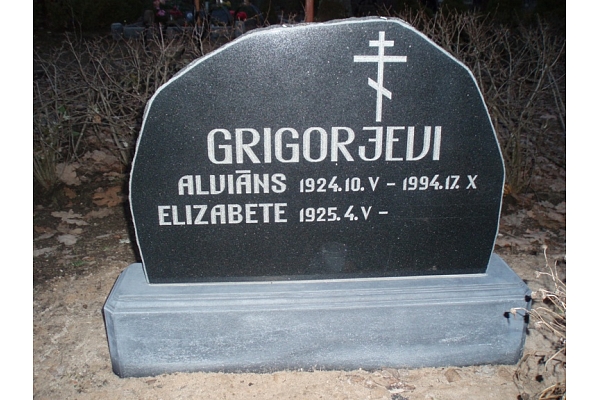 Akmens apstrāde, kapu pieminekļi, kapakmeņi