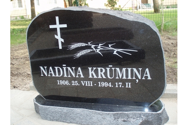 Akmens apstrāde, kapu pieminekļi, kapakmeņi