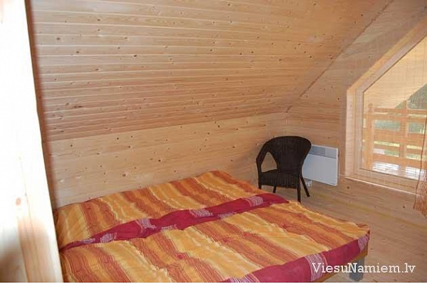 Viesu māja Krustpils