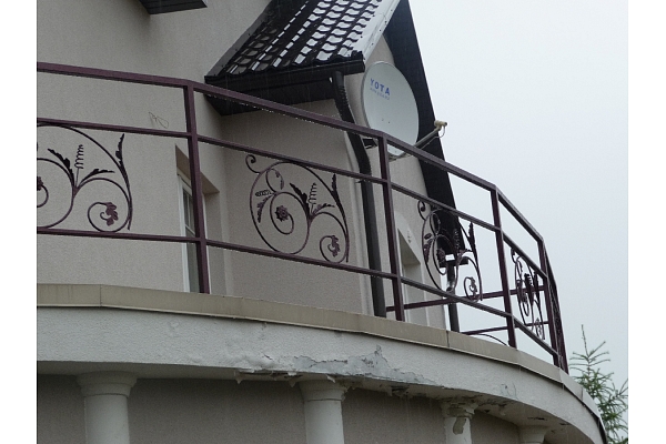 Balkona nožogojumu restaurācija Latgalē Daugavpilī