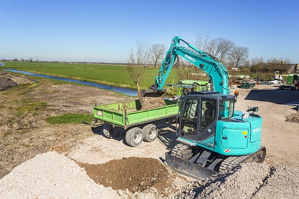 KOBELCO ekskavators