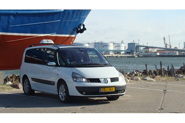 Taxi ar vairāk nekā 5 vietām