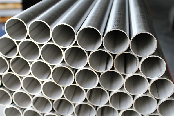 Nerūsējošā caurule