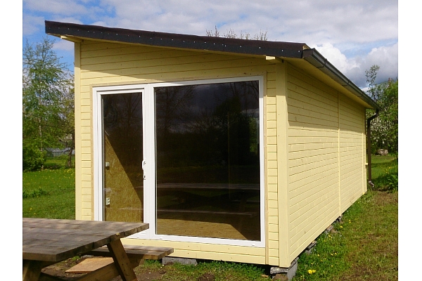 Dēļi dārza mājām