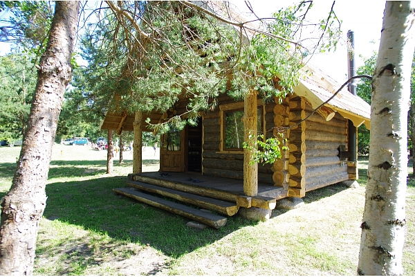 Brīvdienu mājas un pirts Upeskalnos, Usmas ezera krastā