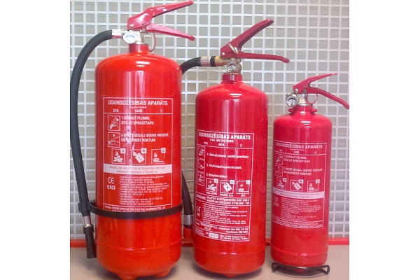 Ugunsdzēšamie aparāti inventārs ugunsdrošības signalizācija Valmiera Cēsis Smiltene Rīga