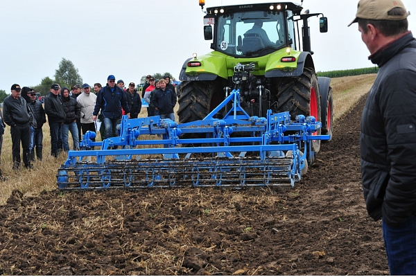 Lemken kultivators