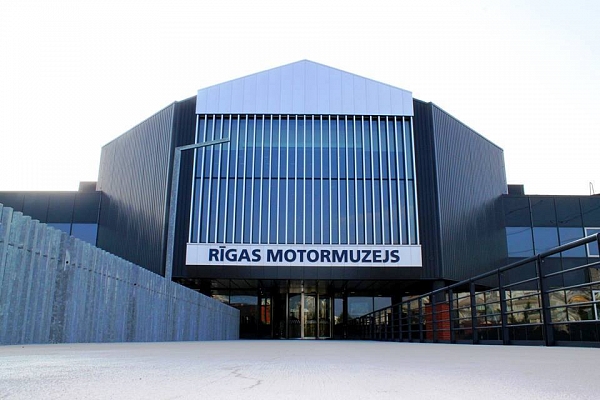 Iekārtas Rīgas motormuzejā