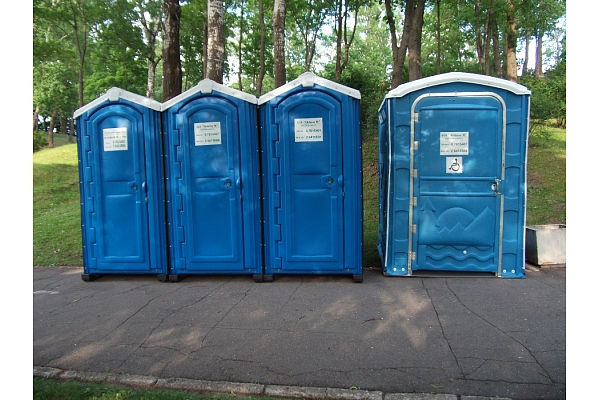 Biotualetes kabīnes