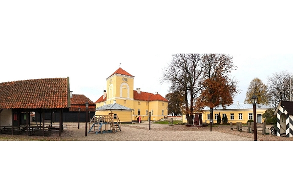 Livonijas ordeņa pils panorāmas skats