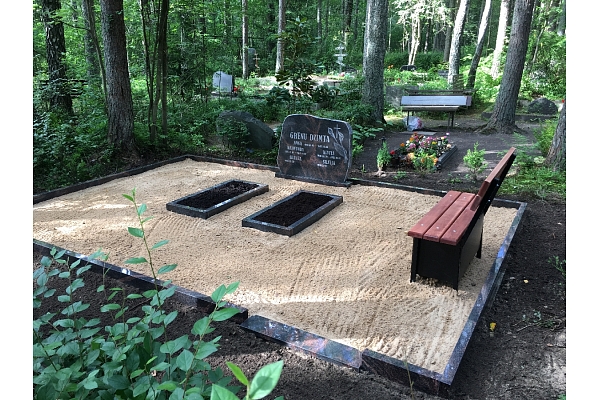 kapakmeņi, kapu pieminekļi, Rīga