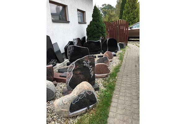 kapu pieminekļu pasūtīšana
