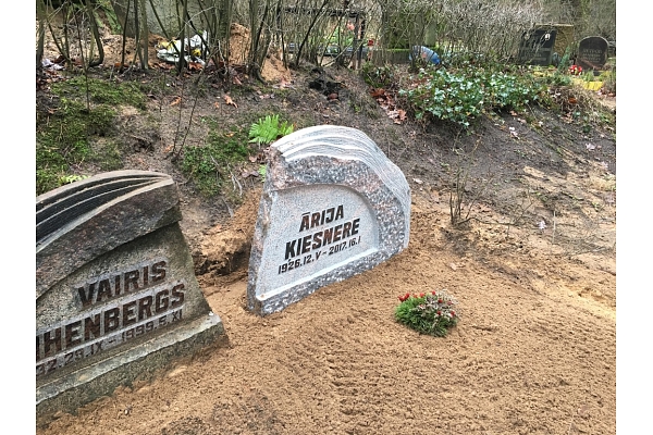 kapu pieminekļu pasūtīšana