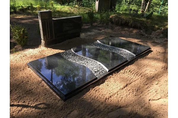 kapakmeņi, kapu pieminekļi, Rīga