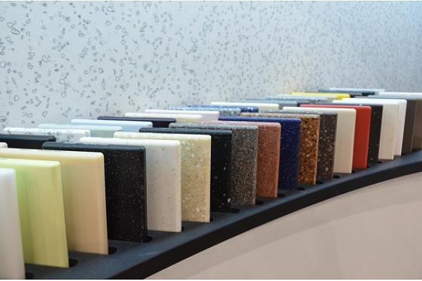 Virsmas materiālu tirdzniecība