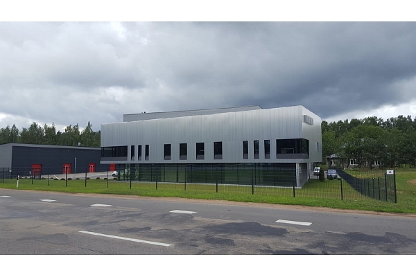 Alumīnija logi