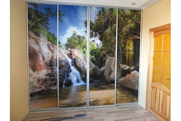 Iebuvējamās mēbeles