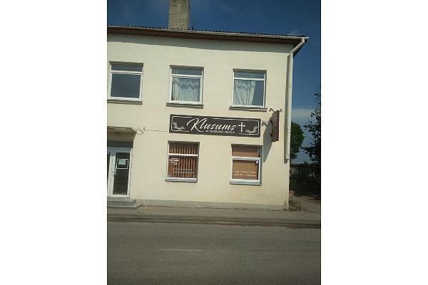 Klusums apbedīšanas birojs