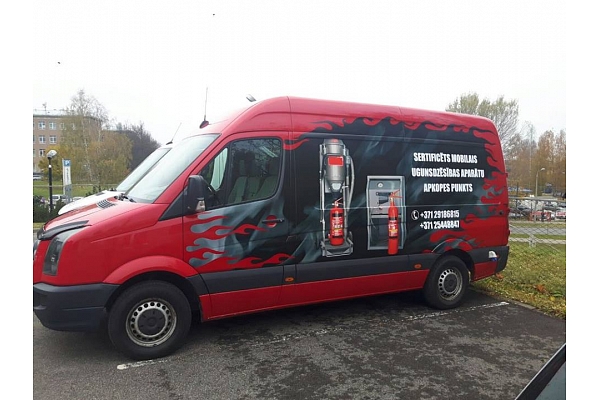 Reklāmas uz tehnikas, aplīmēšana