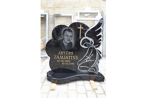 kapu pieminekļu gravēšana