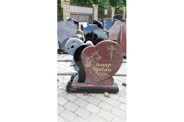 kapu pieminekļu gravēšana