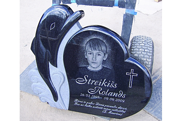 kapu pieminekļu gravēšana