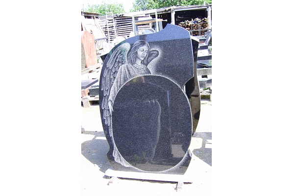 Granīta pieminekļi