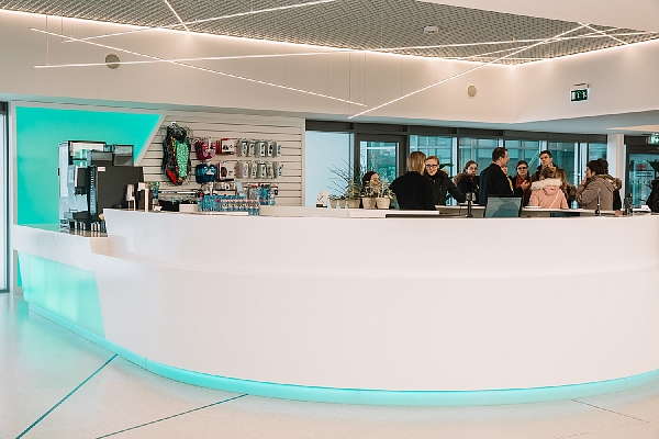 Informācijas lete no Corian ® materiāla