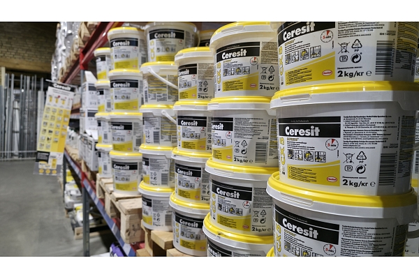 Ceresit CX5 stends Profcentrs veikalā