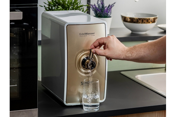 Edelwasser by Zepter — tīrs, dzīvs ūdens katru dienu