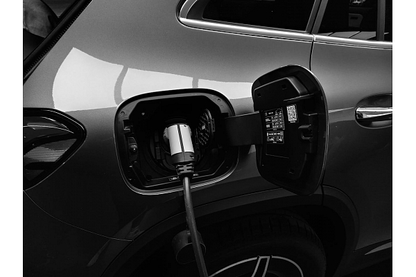 Elektroauto uzlāde mājās