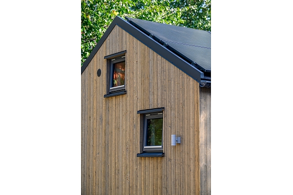 Koka mājas fasāde