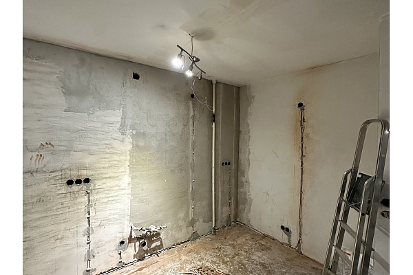 Būvniecības objekts pirms elektroinstalācijas darbu uzsākšanas