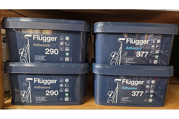 Flugger Adhesive 290 stends Profcentrs veikalā