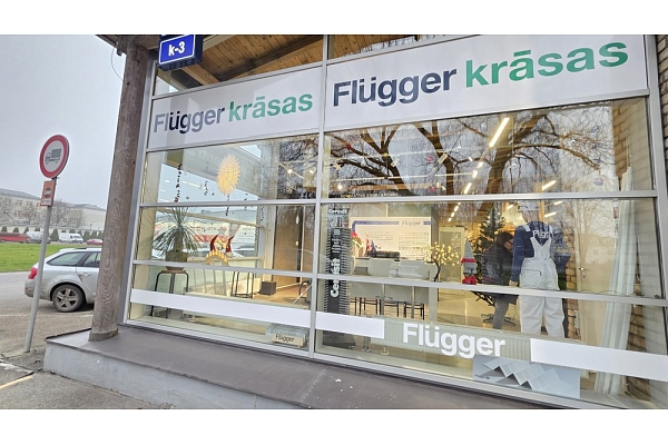 Flugger krāsas vitrīna Profcentrs veikalā Ganību dambī