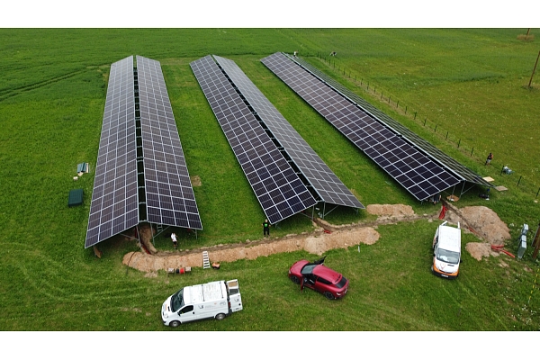 Saules paneļu uzstādīšana