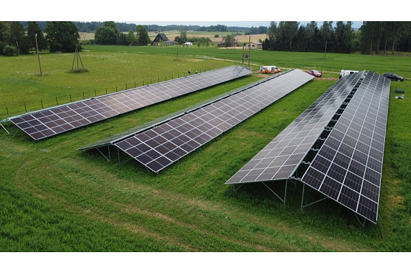 Saules paneļu uzstādīšana