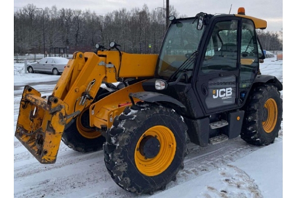 JCB 542-70 teleskopiskais iekrāvējs noma tirdzniecība serviss