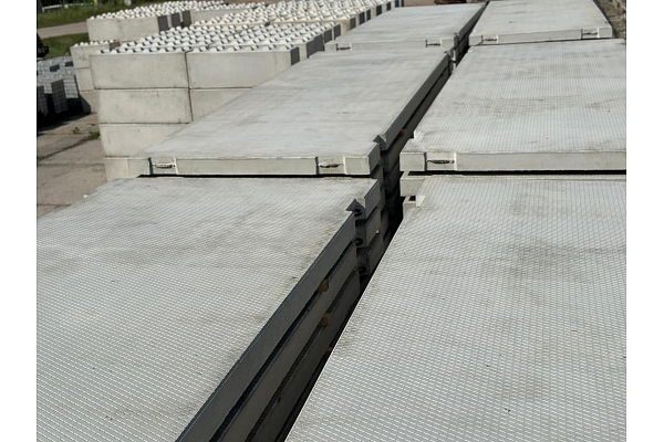 LAT SLABS produkcija